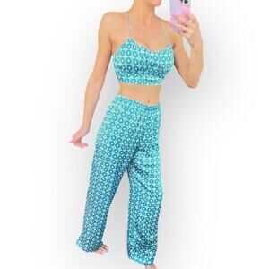 Le Lis 2 piece set!
